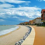 Comfortable Family Flat Near Ponente Апартаменты *
