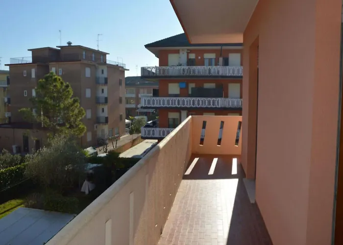 Comfortable Family Flat Near Ponente Apartamento